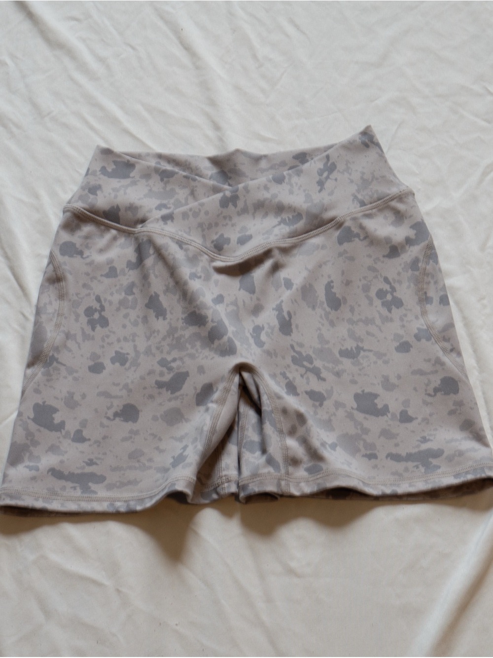 Alphalete Surface Power Grey Pebble Gym Shorts - NWOT